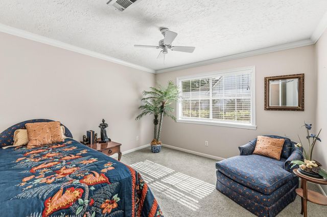 241 Hickory Street, Huntsville, TX 77320