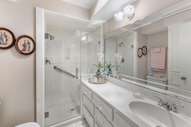 241 Hickory Street, Huntsville, TX 77320