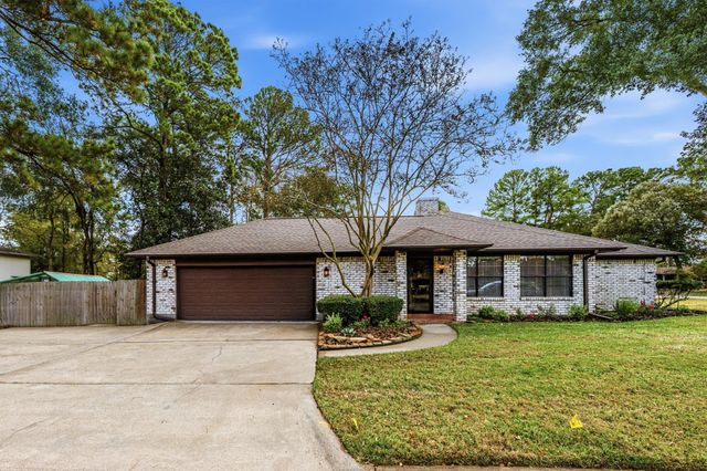 241 Hickory Street, Huntsville, TX 77320