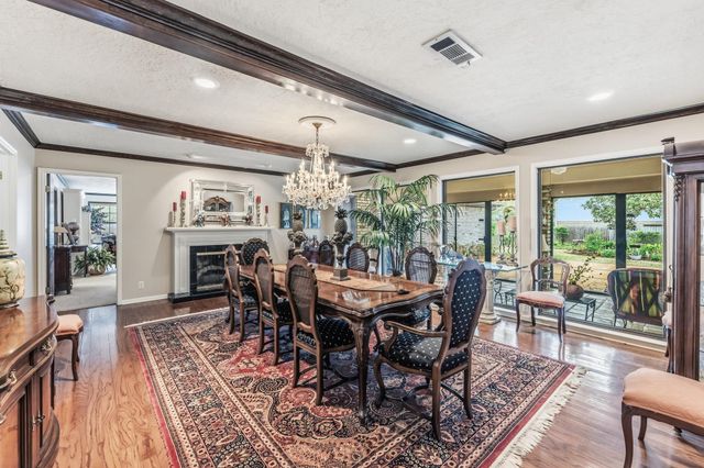 241 Hickory Street, Huntsville, TX 77320