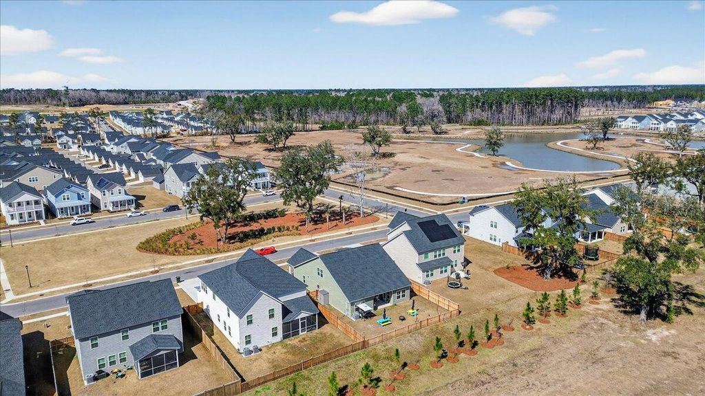 Image 4 of property listing at 1896 Nola Run, Summerville, SC 29485