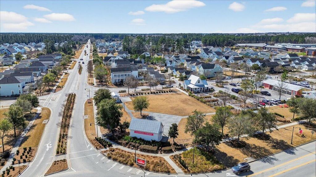 Image 5 of property listing at 1896 Nola Run, Summerville, SC 29485