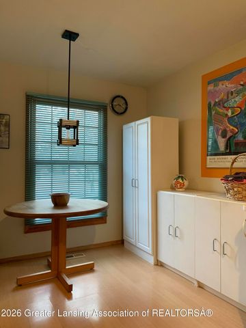 1227 Chartwell Carriage Way, East Lansing, MI 48823