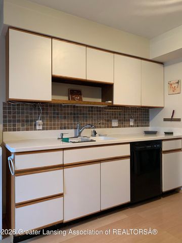 1227 Chartwell Carriage Way, East Lansing, MI 48823