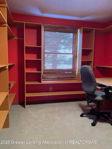 1227 Chartwell Carriage Way, East Lansing, MI 48823