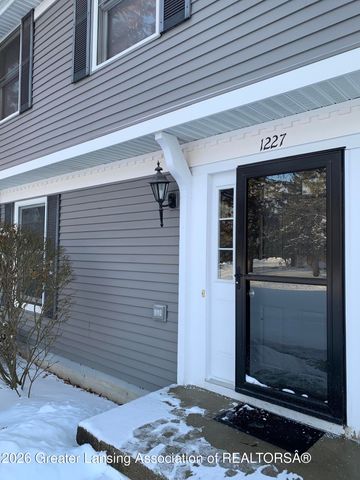 1227 Chartwell Carriage Way, East Lansing, MI 48823