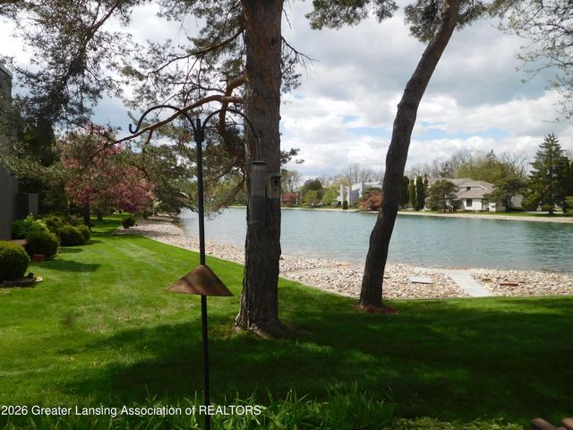 1227 Chartwell Carriage Way, East Lansing, MI 48823