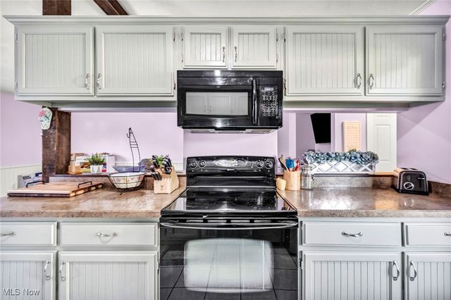 1052 Salem Court, Medina, OH 44256