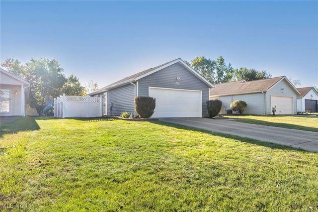 1052 Salem Court, Medina, OH 44256