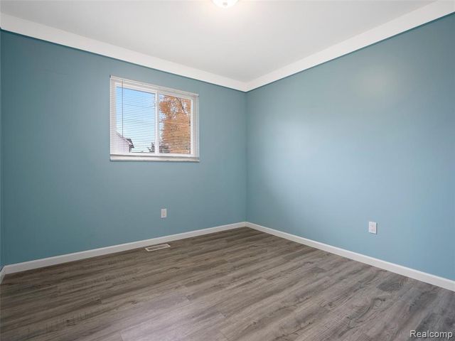 18917 Martin Road, Roseville, MI 48066