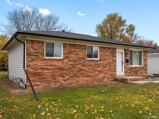 18917 Martin Road, Roseville, MI 48066