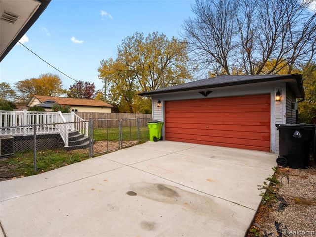 18917 Martin Road, Roseville, MI 48066