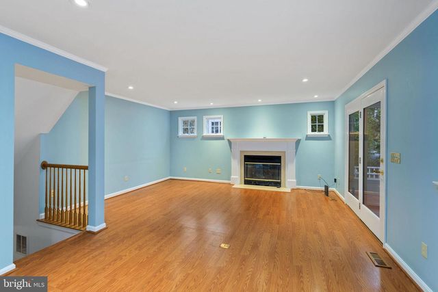 241 CLAY HILL CIR, Cockeysville, MD 21030