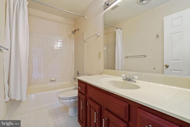 241 CLAY HILL CIR, Cockeysville, MD 21030