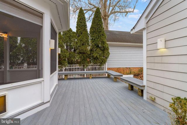 241 CLAY HILL CIR, Cockeysville, MD 21030