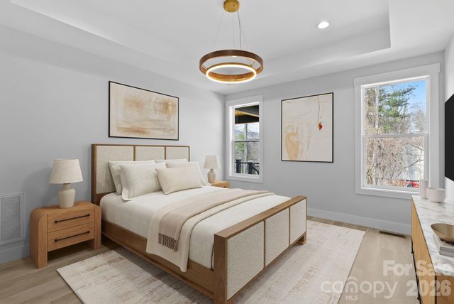 19 E Starnes Cove Road, Asheville, NC 28806