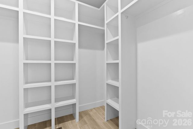 19 E Starnes Cove Road, Asheville, NC 28806