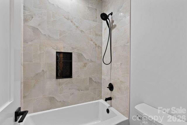 19 E Starnes Cove Road, Asheville, NC 28806