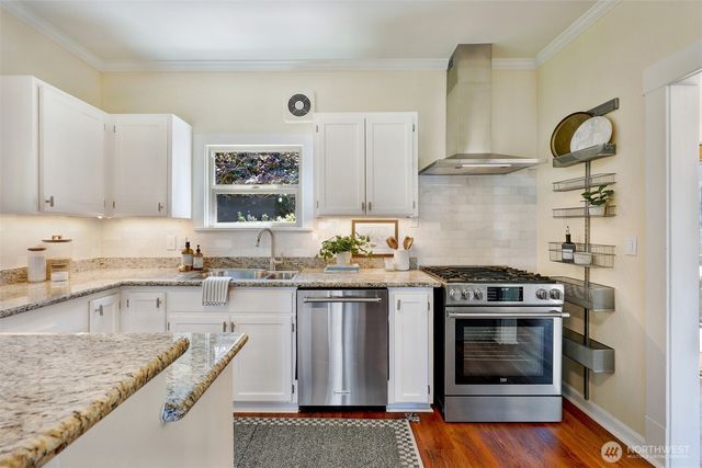 2409 E Alder Street, Seattle, WA 98122