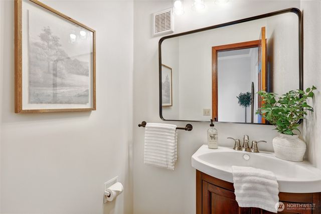 2409 E Alder Street, Seattle, WA 98122