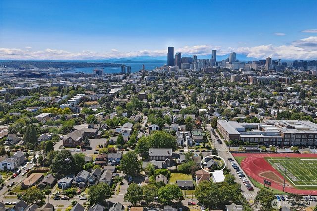 2409 E Alder Street, Seattle, WA 98122