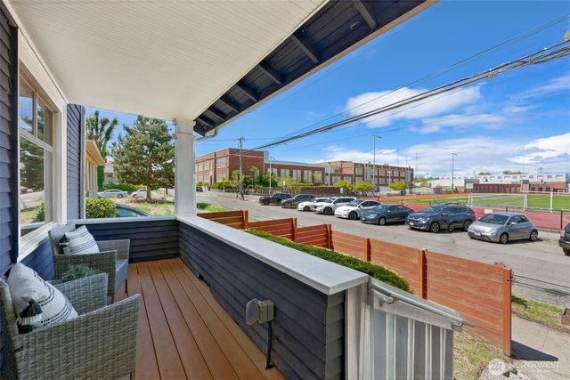 2409 E Alder Street, Seattle, WA 98122