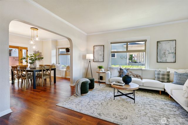 2409 E Alder Street, Seattle, WA 98122