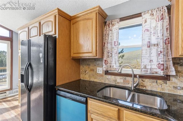 178 Cottonwood Lake Drive, Divide, CO 80814