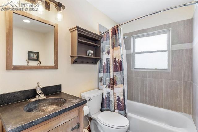 178 Cottonwood Lake Drive, Divide, CO 80814