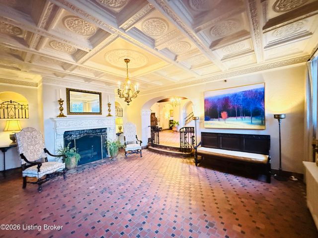 2140 Bonnycastle Ave 3F, Louisville, KY 40205