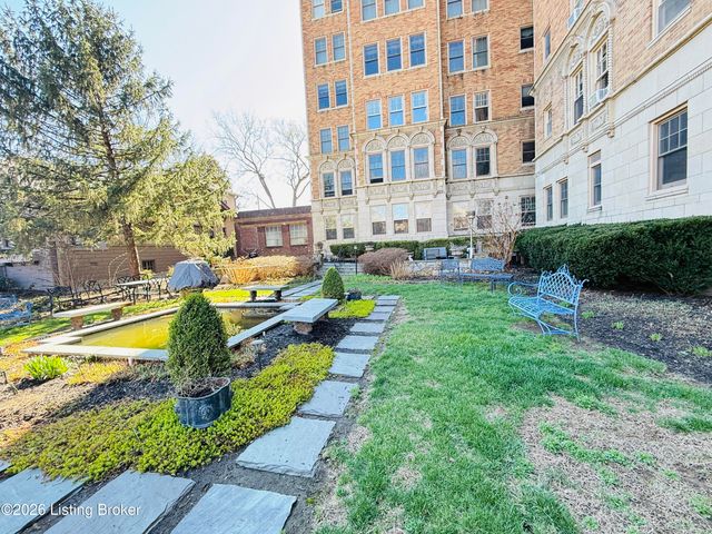 2140 Bonnycastle Ave 3F, Louisville, KY 40205