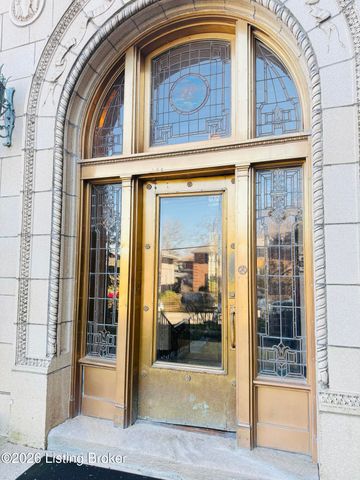 2140 Bonnycastle Ave 3F, Louisville, KY 40205