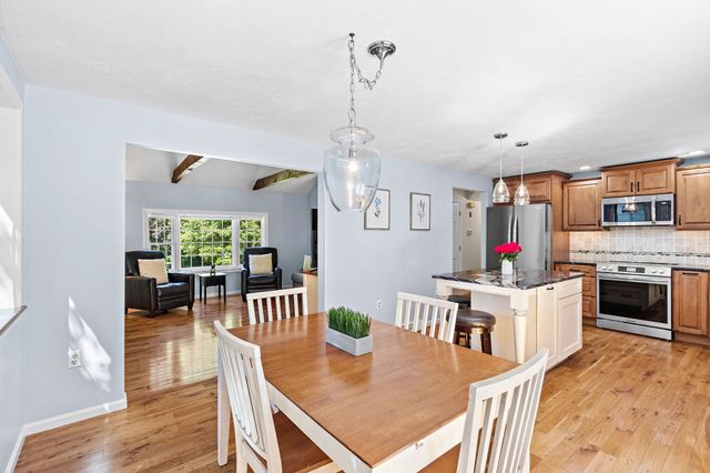 13 Annabel Ln, Franklin, MA 02038