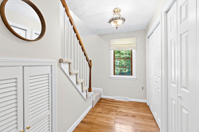 13 Annabel Ln, Franklin, MA 02038