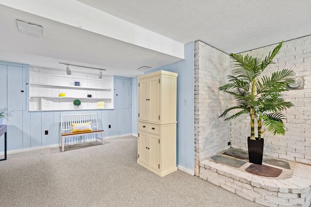 13 Annabel Ln, Franklin, MA 02038