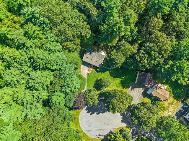 13 Annabel Ln, Franklin, MA 02038