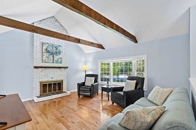 13 Annabel Ln, Franklin, MA 02038