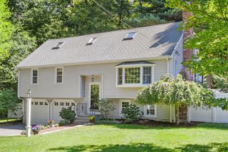 13 Annabel Ln, Franklin, MA 02038