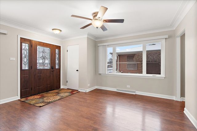 9808 S 51st Avenue, Oak Lawn, IL 60453