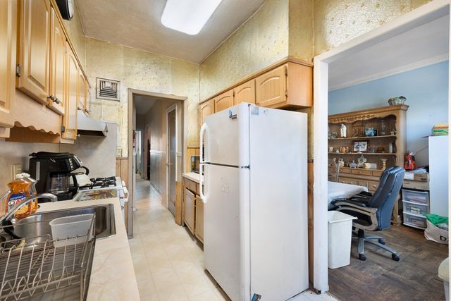 4428 Bedford Avenue, New York City, NY 11229