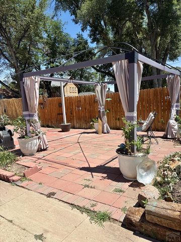 522 Cleveland St, Pueblo, CO 81004