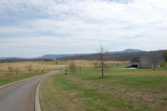 2 Riverbend Lane, Dunlap, TN 37327