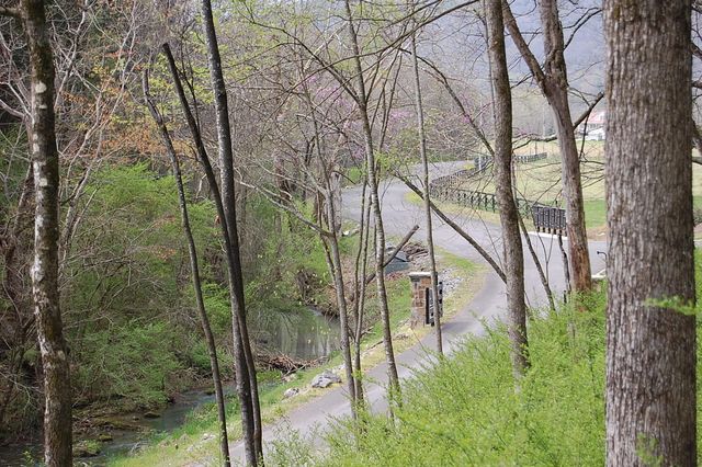 2 Riverbend Lane, Dunlap, TN 37327