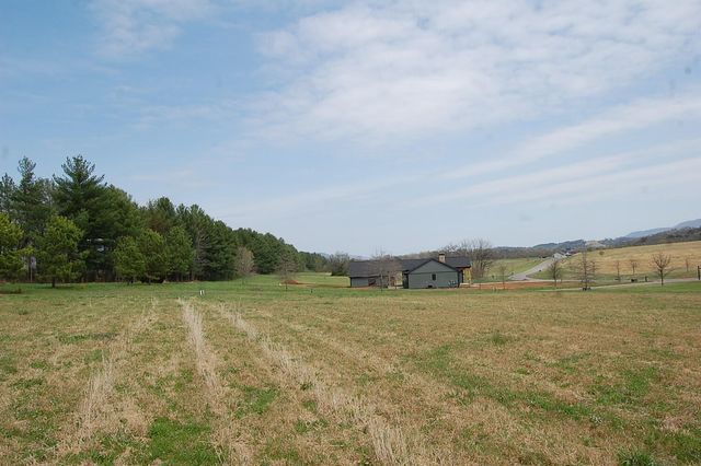 2 Riverbend Lane, Dunlap, TN 37327