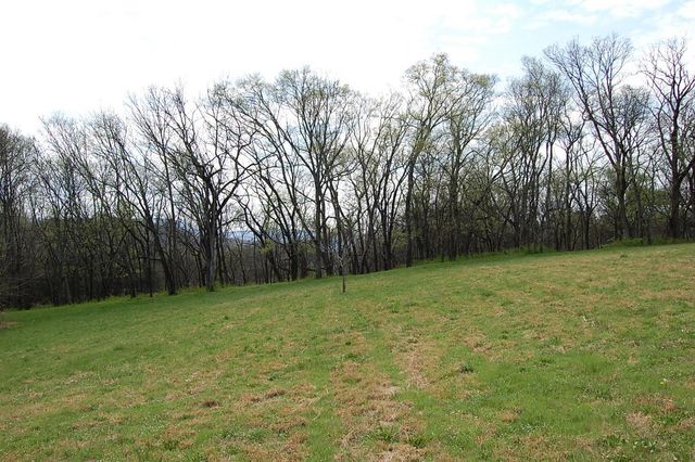 2 Riverbend Lane, Dunlap, TN 37327