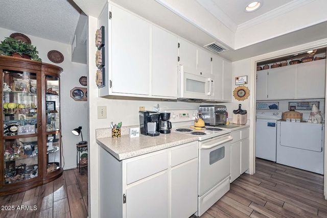 13423 W COUNTRYSIDE Drive, Sun City West, AZ 85375