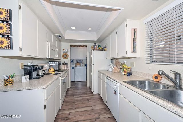 13423 W COUNTRYSIDE Drive, Sun City West, AZ 85375