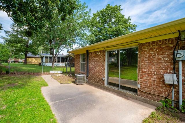 2215 Justus Loop, Bryant, AR 72022