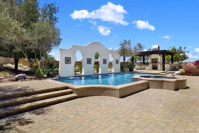 15717 Montbury Pl, San Diego, CA 92131