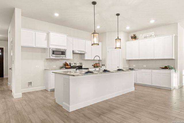 395 Borchers, New Braunfels, TX 78132